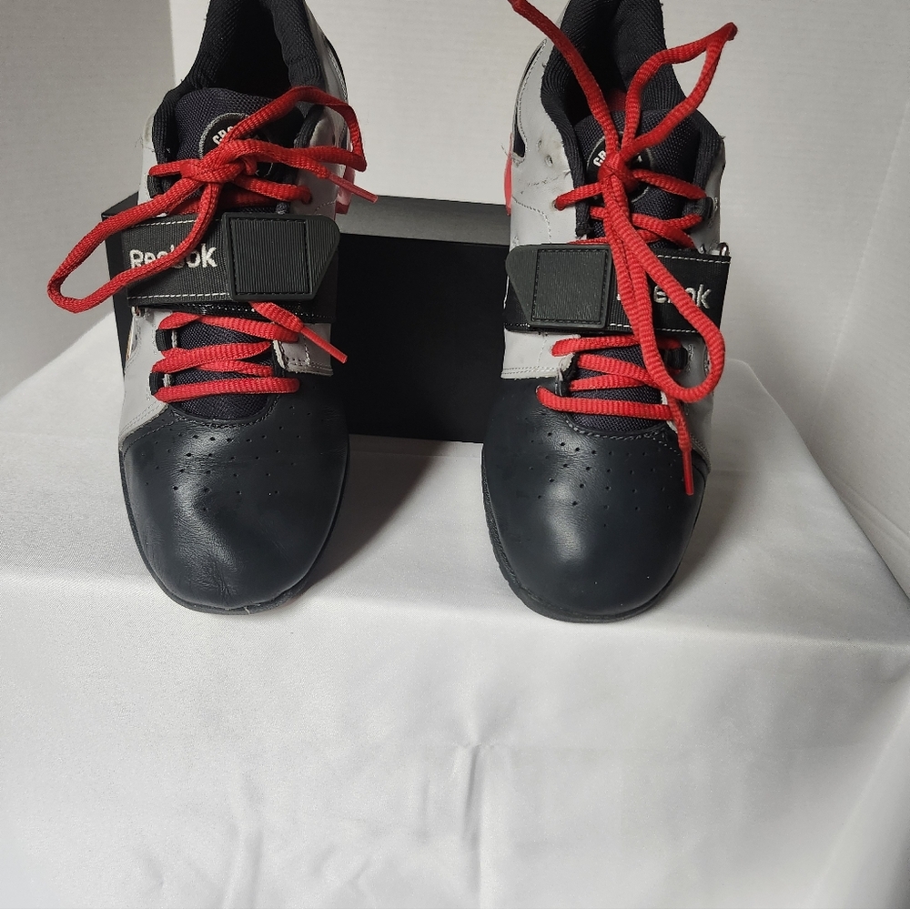 Reebok Men's Black and Red Athletic Shoes